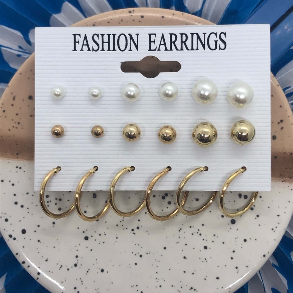 New Earring Set - Picture 5 of 10